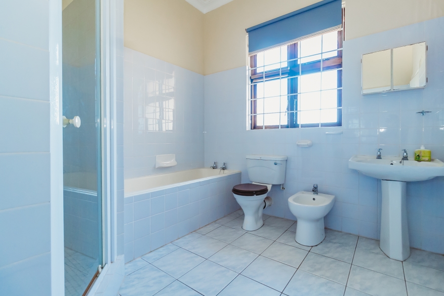 4 Bedroom Property for Sale in Heatherlands Western Cape